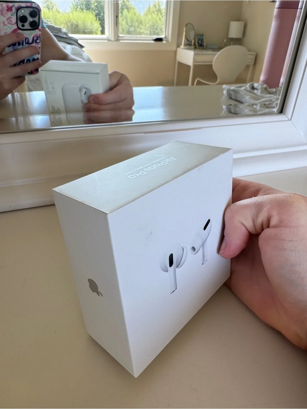 Apple AirPods Pro - White